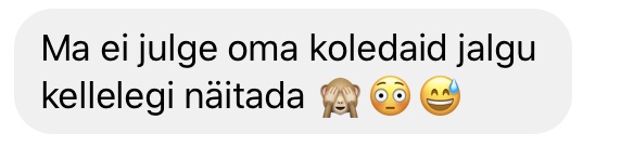 Messenger screenshoti, kus noor neiu ütles pediküüri tehnikule "ma ei julge oma koledaid jalgu kellelegi näitada"