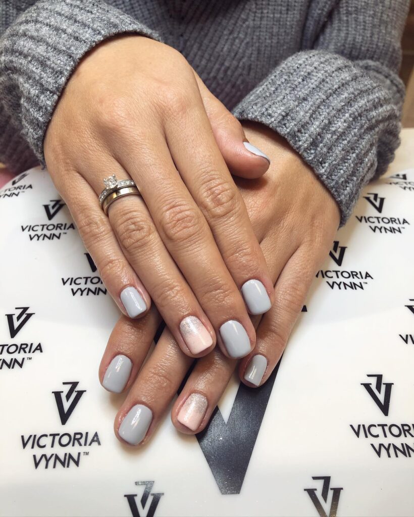 Victoria Vynn hall geellakk